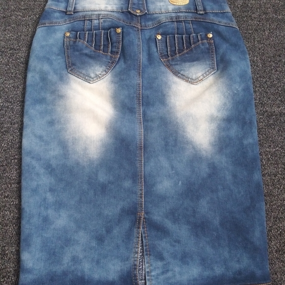 Vintage Denim Washed Skirt - Picture 9 of 9